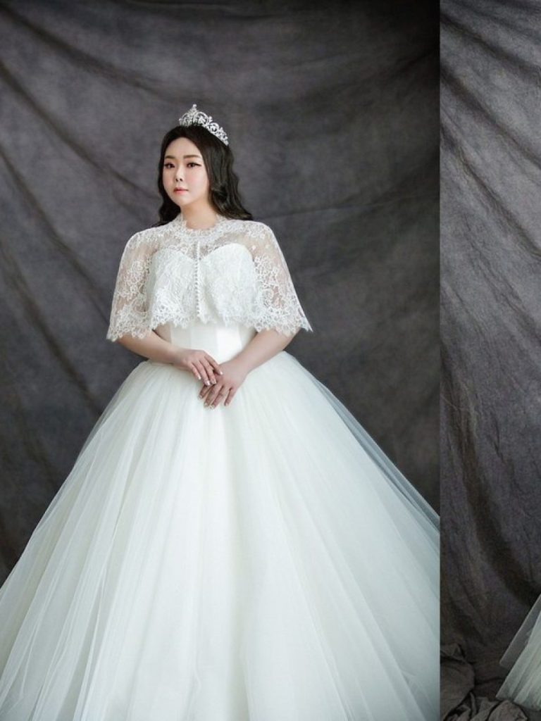 오프숄더 엠파이어 E044